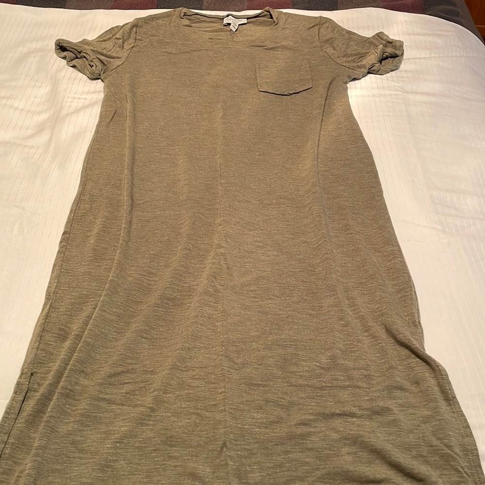 Jessica Simpson midweight maxi length army green Tshirt dress
